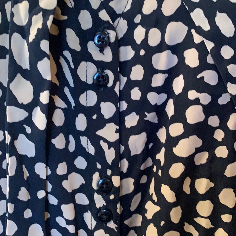 XXI Black and Tan Sleeveless Button Tie Neck SZ S - Picture 3 of 6